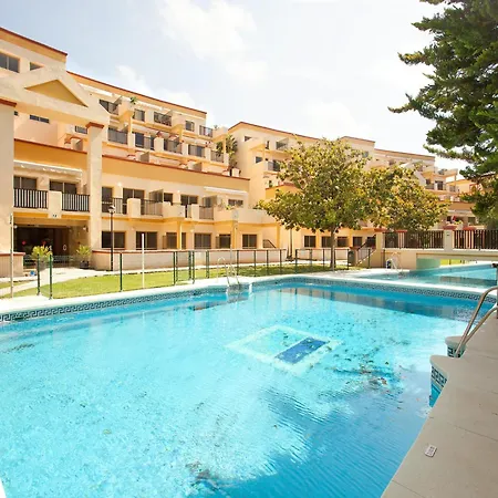 Beachside With Shared Pool