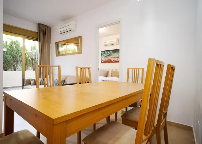 Beachside Апартаменты